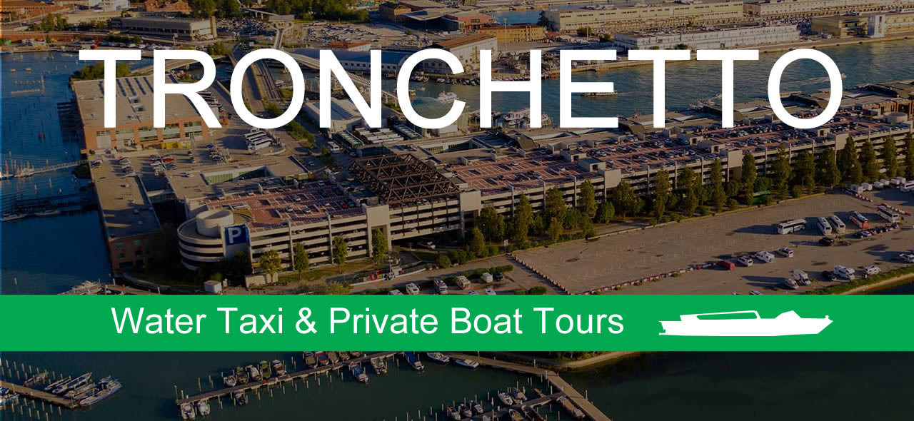 Watertaxi van parkeerplaats Tronchetto naar hotel in Venetië